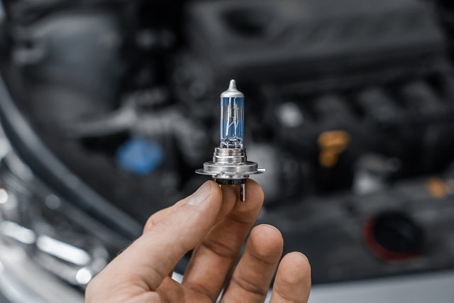 Автолампы: виды и особенности, какие лучше выбрать - фото4 Автолампы: виды и особенности, какие лучше выбрать - фото4