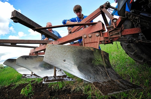 Какие сельскохозяйственные запчасти и расходники чаще всего выходят из строя: слабые места техники - фото2