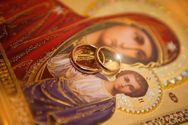 Як вибрати ікони для вінчання: поради перед православним весіллям - фото1 Як вибрати ікони для вінчання: поради перед православним весіллям - фото1
