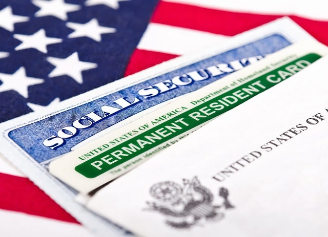 Green Card: що це таке, як отримати і що вона дає - фото4