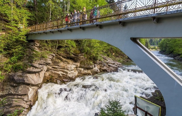 Отдых в Яремче (Карпаты): что посмотреть, достопримечательности и особенности - фото4 Отдых в Яремче (Карпаты): что посмотреть, достопримечательности и особенности - фото4