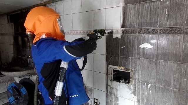 Уборка после пожара: как происходит и что включает - фото2