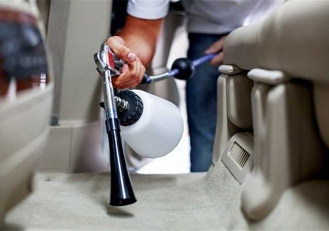Влажная и сухая химчистка салона авто: отличия, особенности, что лучше - фото1