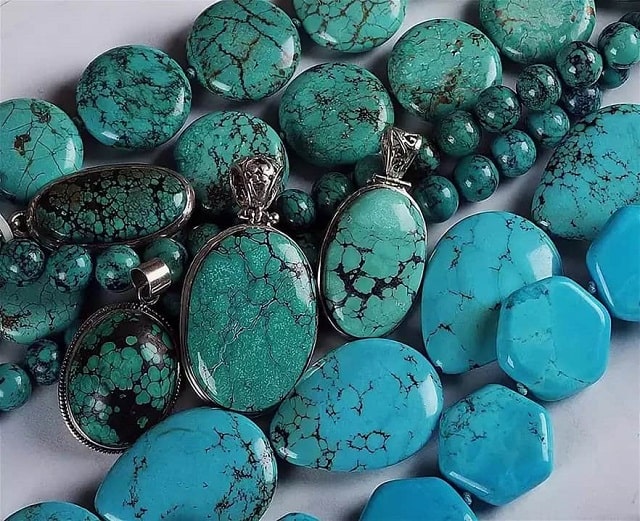 Бирюза: что это за камень, как выглядит, применение - фото4