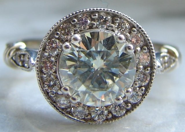 Как отличить бриллиант от подделки: знакомимся с аналогами - фото2