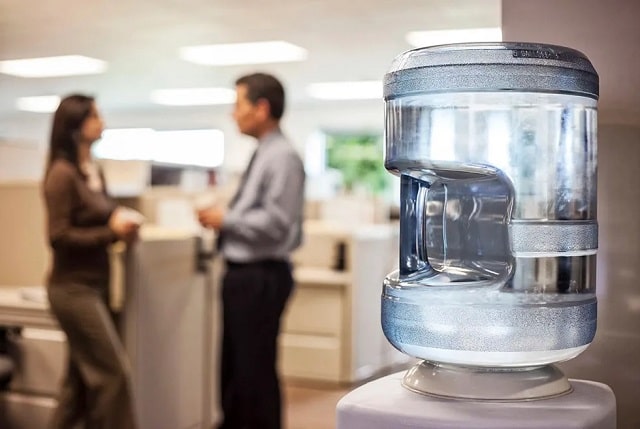 Вопросы и ответы, а также интересные факты о воде в бутылках для кулера (19 литров) - фото1