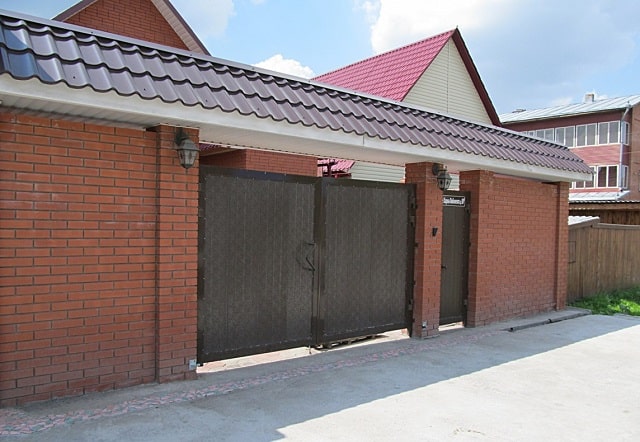 Ворота для частного дома: виды, особенности, какие выбрать - фото1 Ворота для частного дома: виды, особенности, какие выбрать - фото1