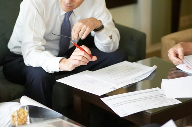 Когда нужна консультация юриста: особенности юридических услуг - фото3 Когда нужна консультация юриста: особенности юридических услуг - фото3