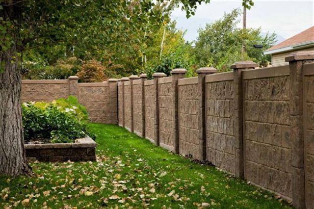 Какой забор лучше поставить в частный дом - фото3