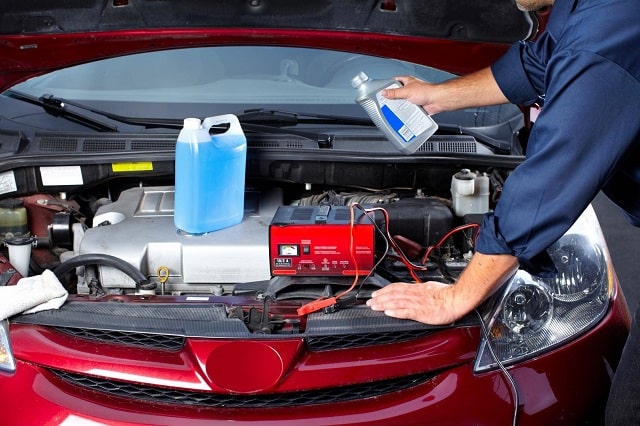 Антифриз: что это такое, виды, куда заливать в машине - фото2 Антифриз: что это такое, виды, куда заливать в машине - фото2