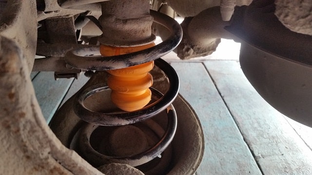 Отбойник (подушка) амортизатора или рессоры: что это такое, как работает, назначение - фото2 Отбойник (подушка) амортизатора или рессоры: что это такое, как работает, назначение - фото2