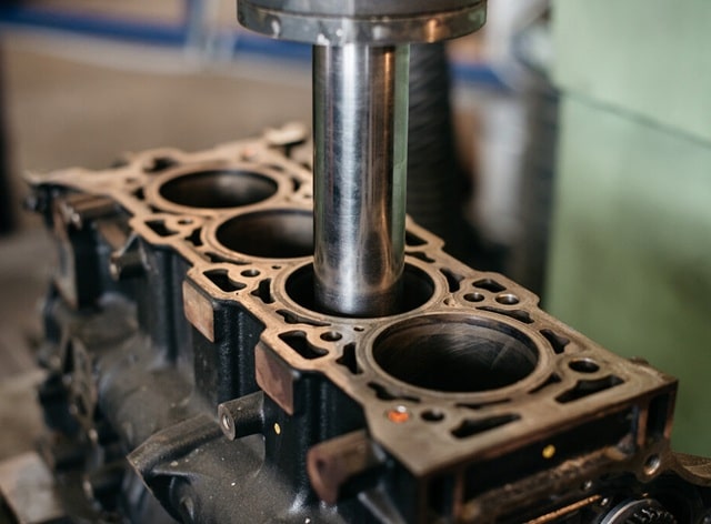 Расточка цилиндров двигателя: что это такое, для чего делается, когда необходима - фото2