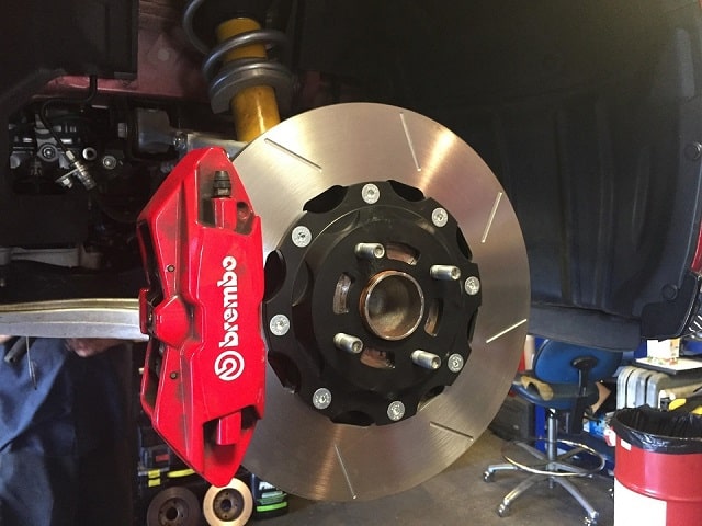 Тормозные колодки: виды, как часто менять, как выбрать - фото1