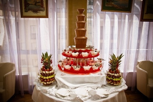 Шоколадный фонтан (фото 2 с фруктами)