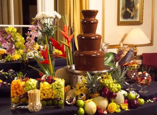 Шоколадный фонтан (фото 3 с фруктами)