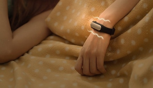 Как xiaomi mi band отслеживает сон? - фото 4