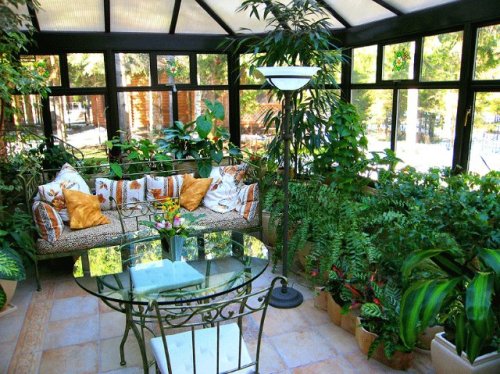 Варианты и идеи зимнего сада в частном доме - фото 4