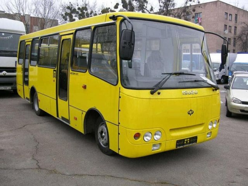 Пьяный харьковчанин попал в ДТП на угнанной маршрутке