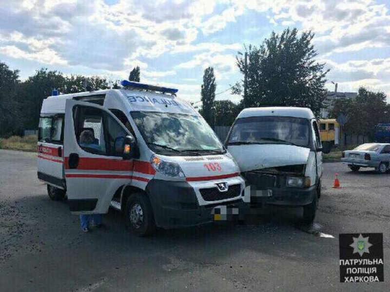 В Харькове в ДТП попала «неотложка» (фото)