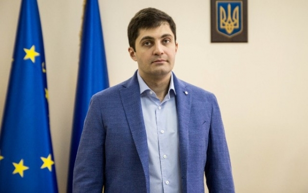 Экс-заместителя Генерального прокурора Украины облили зеленкой в Харькове