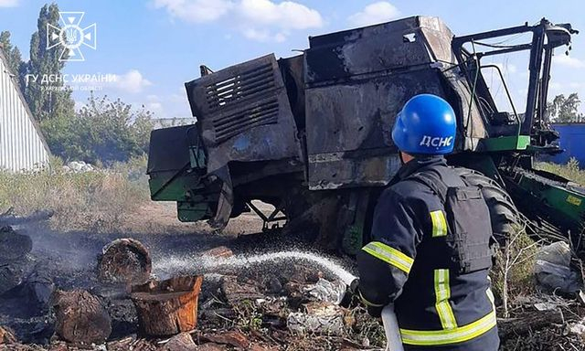В Ольховатке под вражеским ударом оказалось сельхозпредприятие