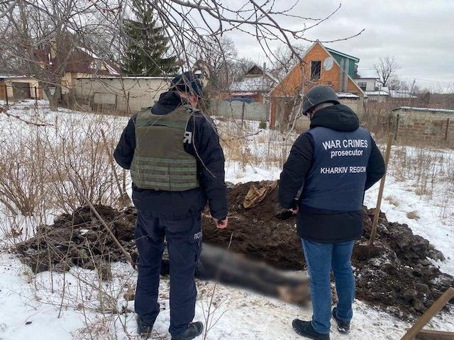 В селе Лесном эксгумировали тело погибшего жителя
