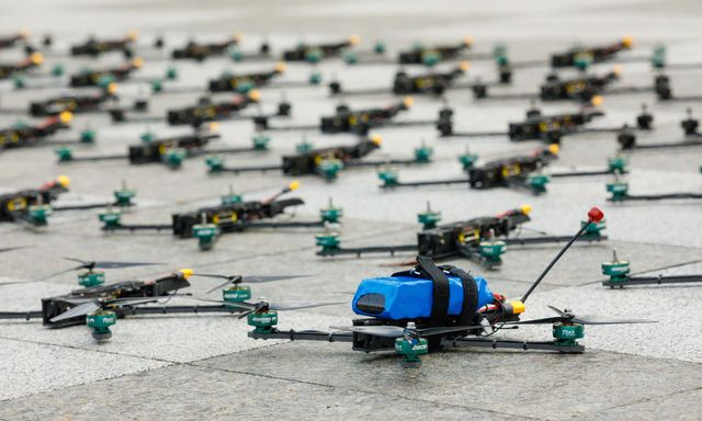 65 FPV-дронов переданы военнослужащим, сражающимся на Купянском направлении