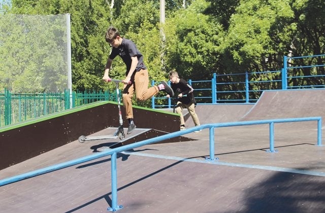 К строительству скейт-парка приступили в Лозовой