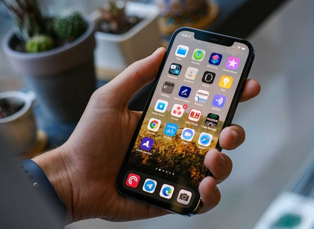 На что обратить внимание покупая б/у Айфон