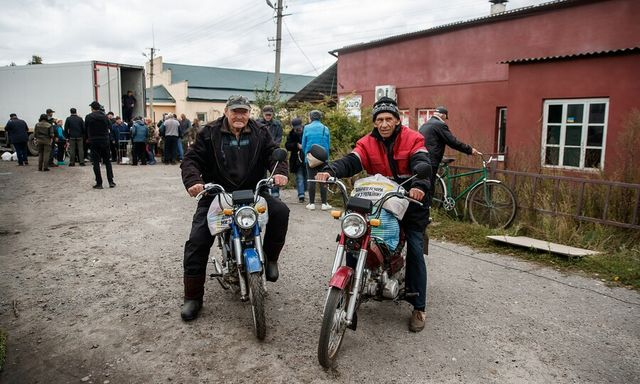 На деоккупированные территории поступает гуманитарная помощь