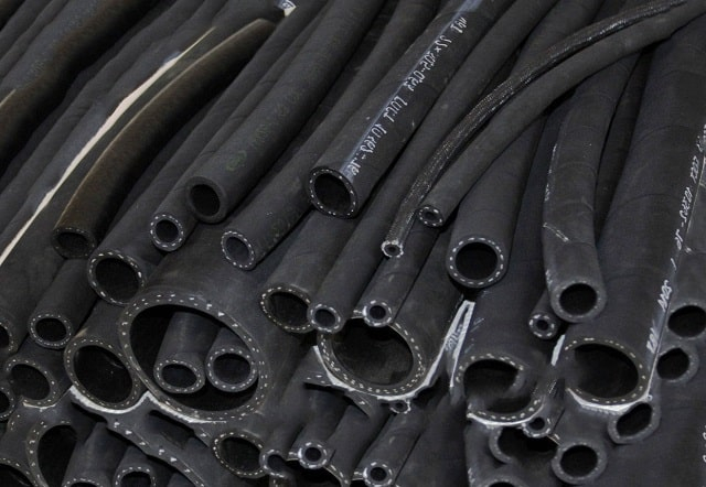 Гумові шланги: види, особливості, застосування