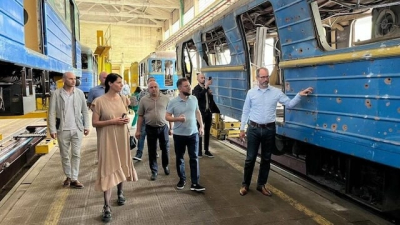 Для восстановления вагонов метро в Харькове необходим- 250 ты. гривен