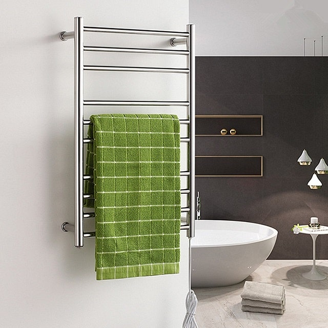 Як обрати настінну сушку для ванної кімнати, або чим її замінити, якщо місця обмаль?