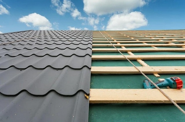 Как правильно провести монтаж металлочерепицы: советы от специалистов