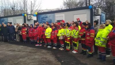 На Северной Салтовке освятили модульный медицинский центр