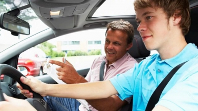 Як здати на права у 16 ​​років