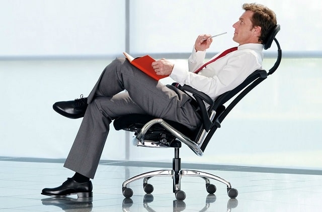 Офисное кресло: виды, особенности, как выбрать