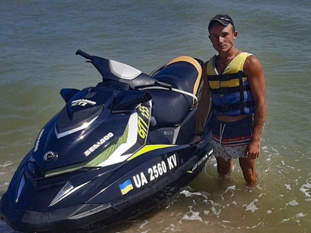 7-летнего мальчика из Харькова унесло в море на 700 метров