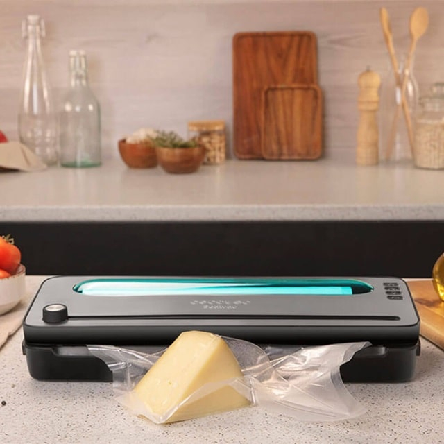 Вакуумний пакувальник для дому – свіжість та безпека вашого раціону