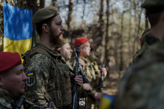 Бойцам 92-ой бригады вручили государственные и ведомственные награды