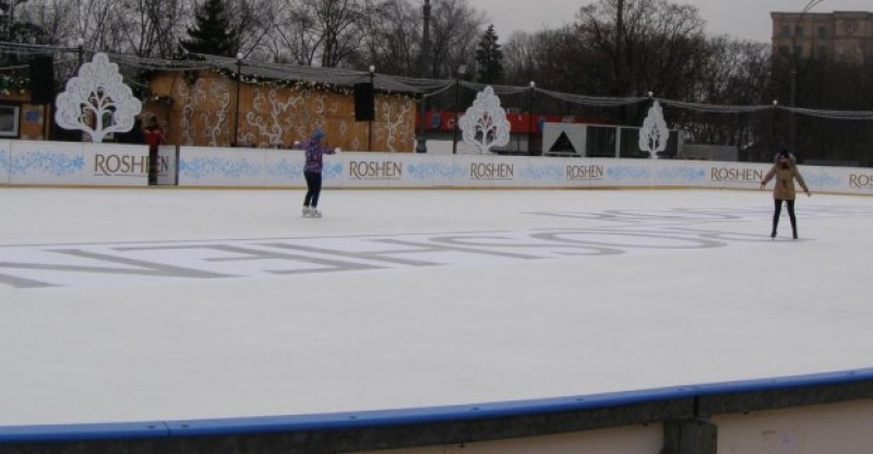 Харьковчане смогут кататься на бесплатном катке до середины марта