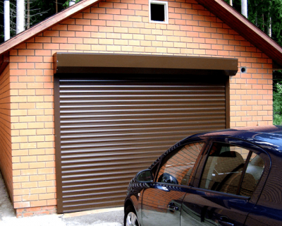 Як вибрати ворота для гаража: порівняння та огляд переваг доступних рішень