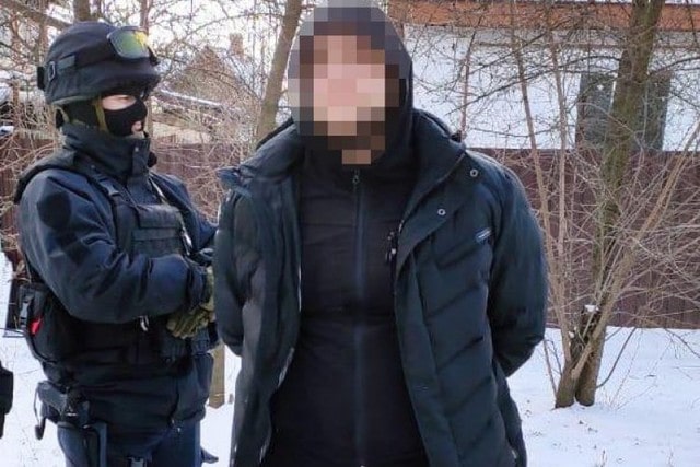 Силовики разоблачили банду рэкетиров, которая орудовала в Лозовском районе