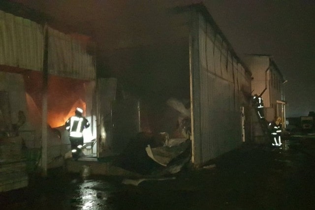 В Немышлянском районе горел рыбокоптильный цех