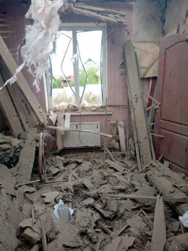 Под обстрел попало село Гурьев Казачок, на Купянск сброшена авиабомба