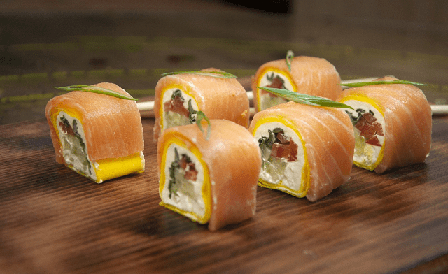 Суши с бесплатной доставкой от ресторана «Венум Суши» в Харькове