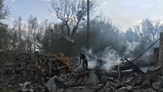 Россияне 50 раз в течение одного дня обстреляли село в Харьковском районе