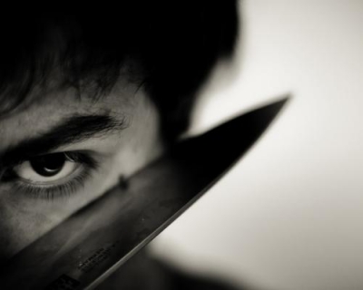 Мужчина «наказал» парней за нахальное поведение