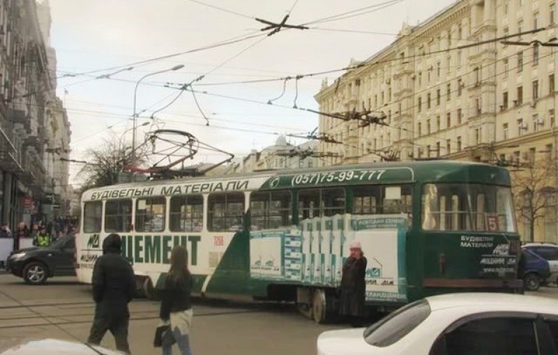 Оборудованные остановки и маячки на транспорте: новые петиции харьковчан