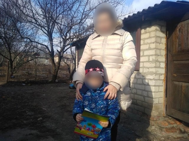 Четырехлетний малыш сбежал из дома через окно